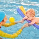 Les bienfaits de la natation pour maman et bébé